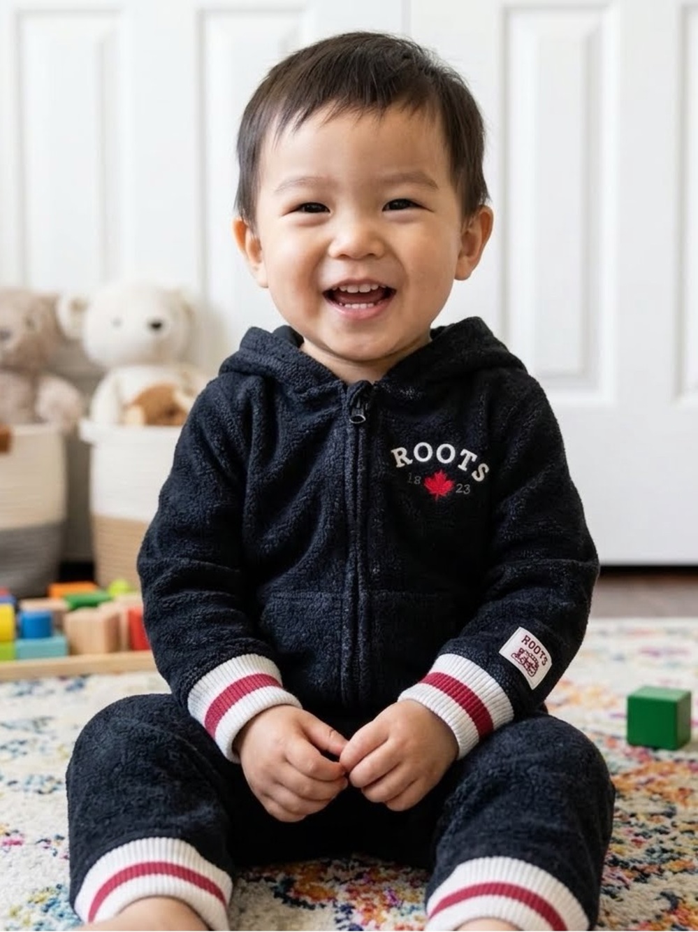 ROOTS CABIN 2 Piece set- sweater and jogger, XL, 18-24 months